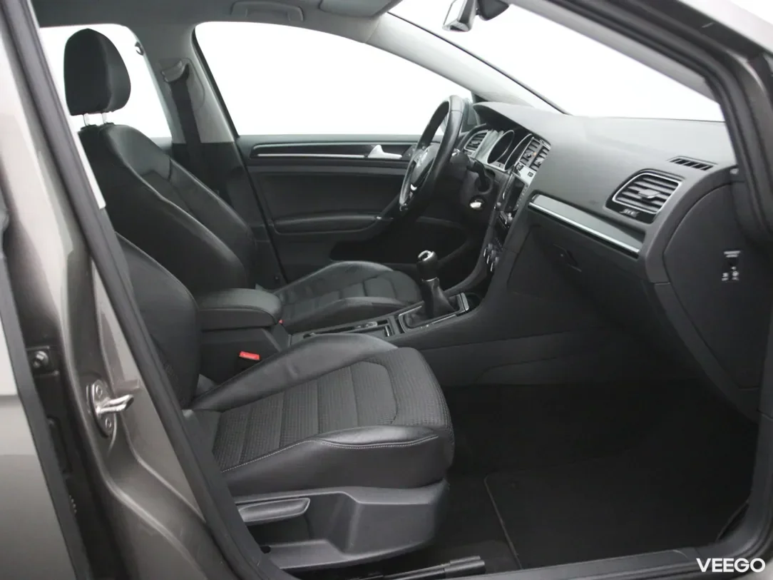 Volkswagen Golf 1.4 110kW