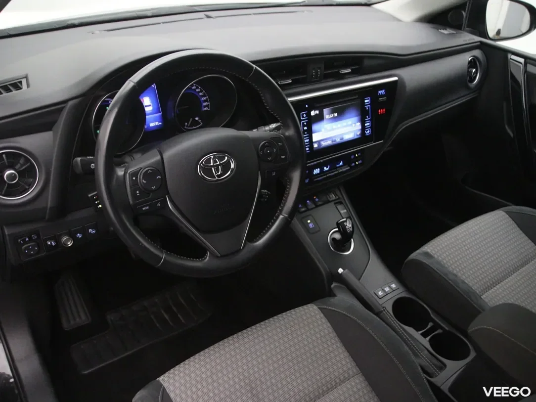 Toyota Auris 1.8 100kW