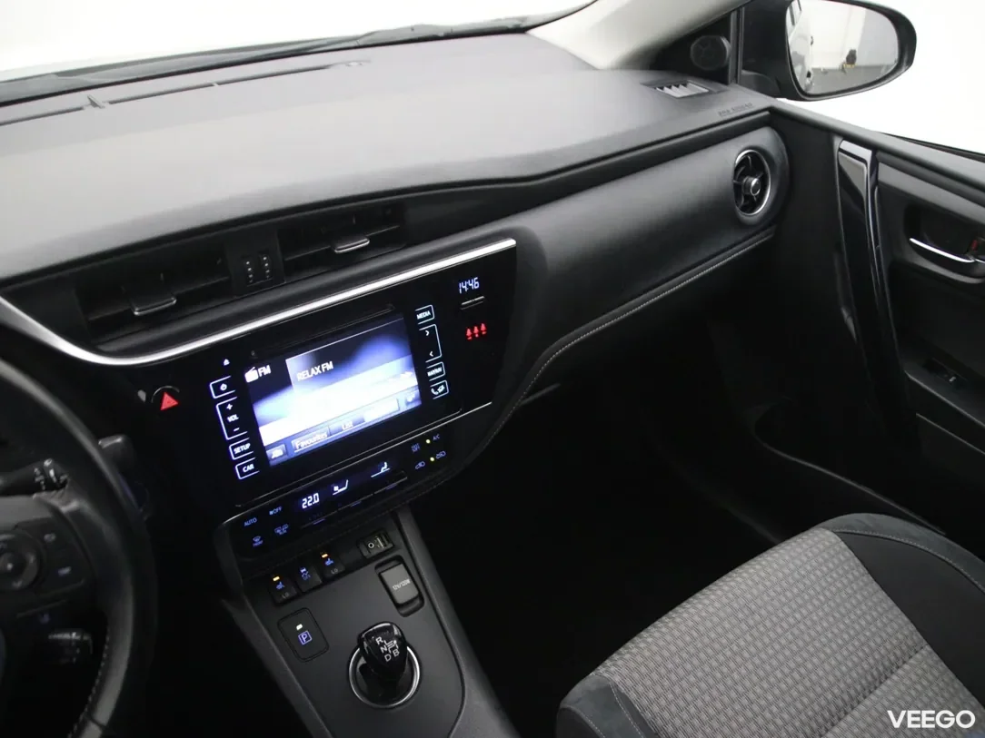 Toyota Auris 1.8 100kW