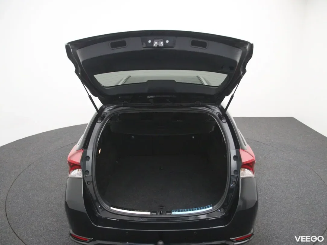 Toyota Auris 1.8 100kW