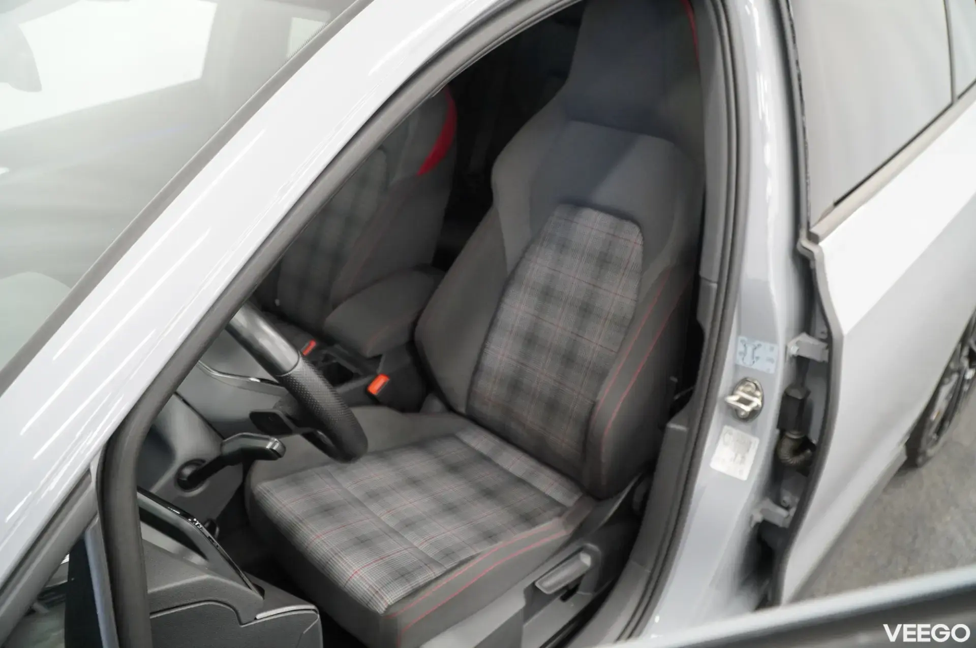 Volkswagen Golf 180kW