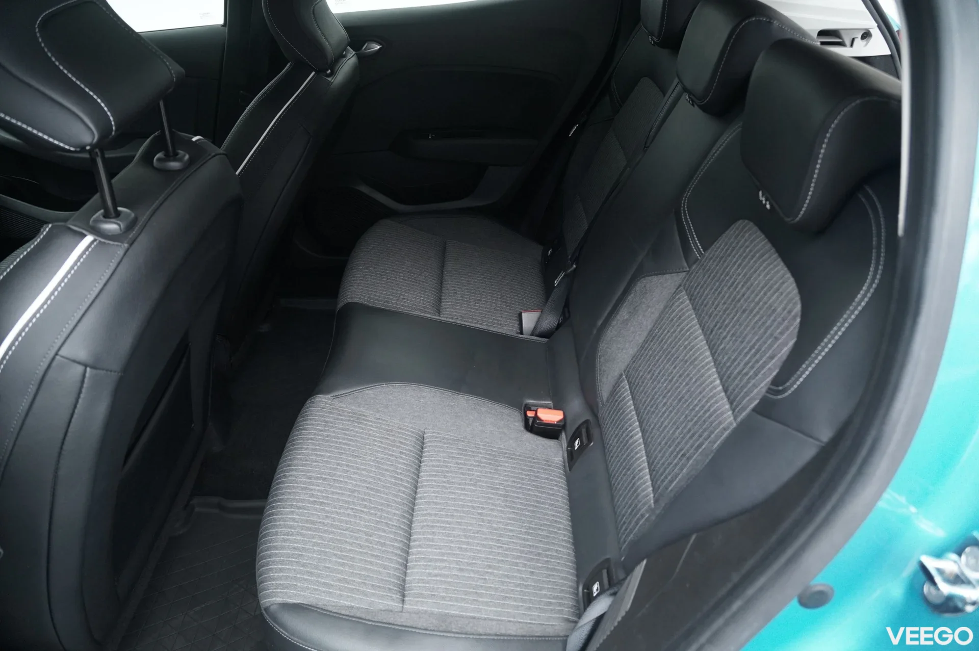 Renault CLIO E-TECH HYBRID Intens 1.6 67kW