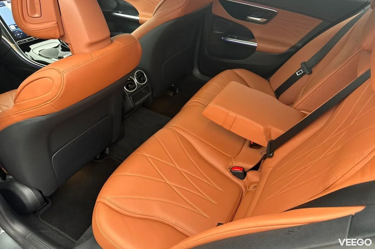 Mercedes-Benz C220 d 4Matic AMG Night pakett 2 147kW