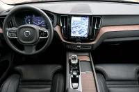 Volvo XC60 AWD T6 H&K LUXURY ULTIMATE DARK INTELLI SAFE MY23 2 293kW thumbnail