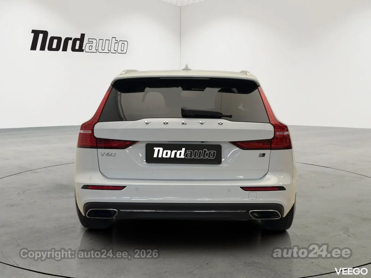 Volvo V60 AWD T8 2 228kW