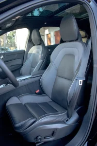 Volvo XC60 Ultra DARK Intelli PRO Xenium Wntr 2 184kW thumbnail