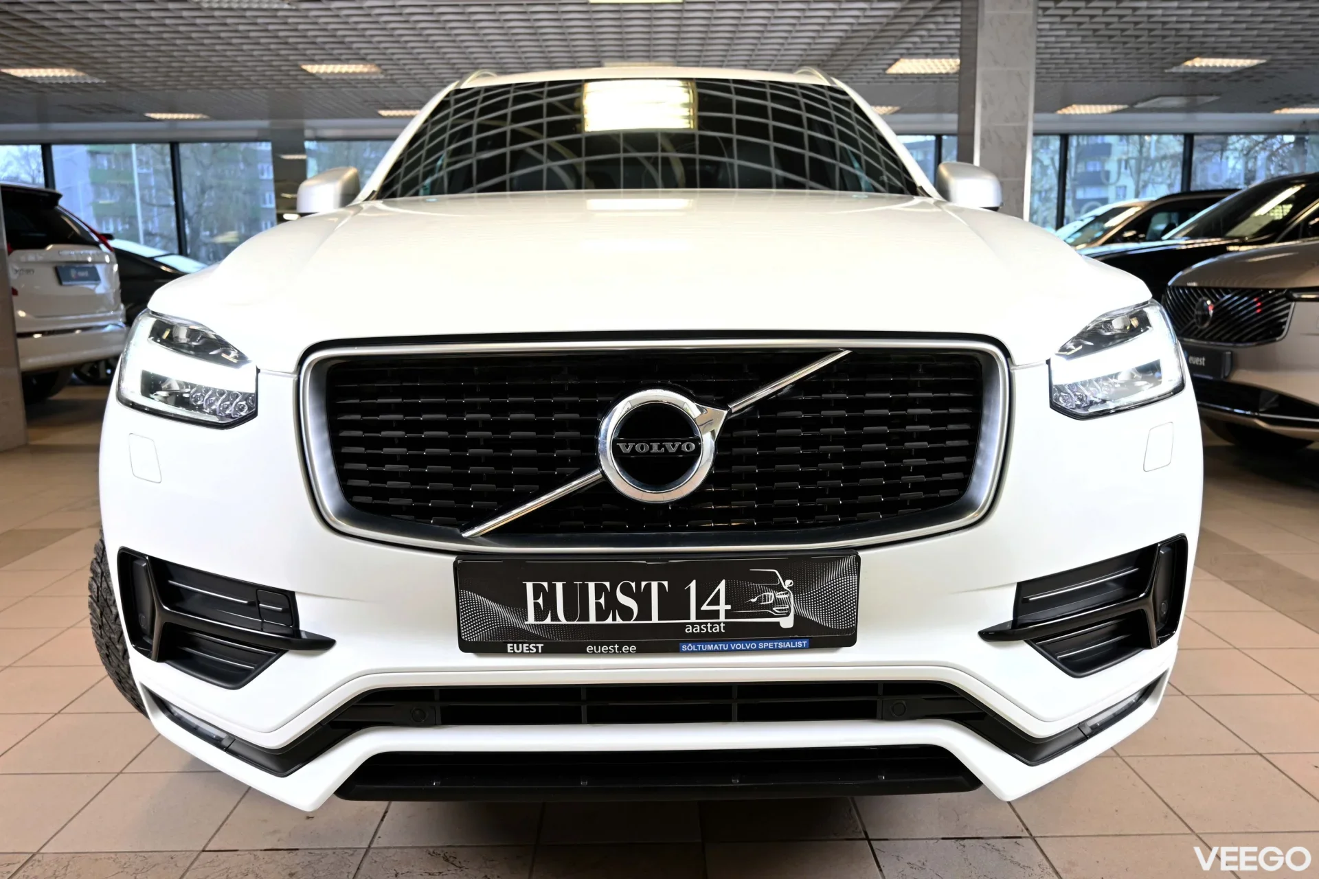 Volvo XC90 AWD R-DESIGN INTELLI SAFE 184kW