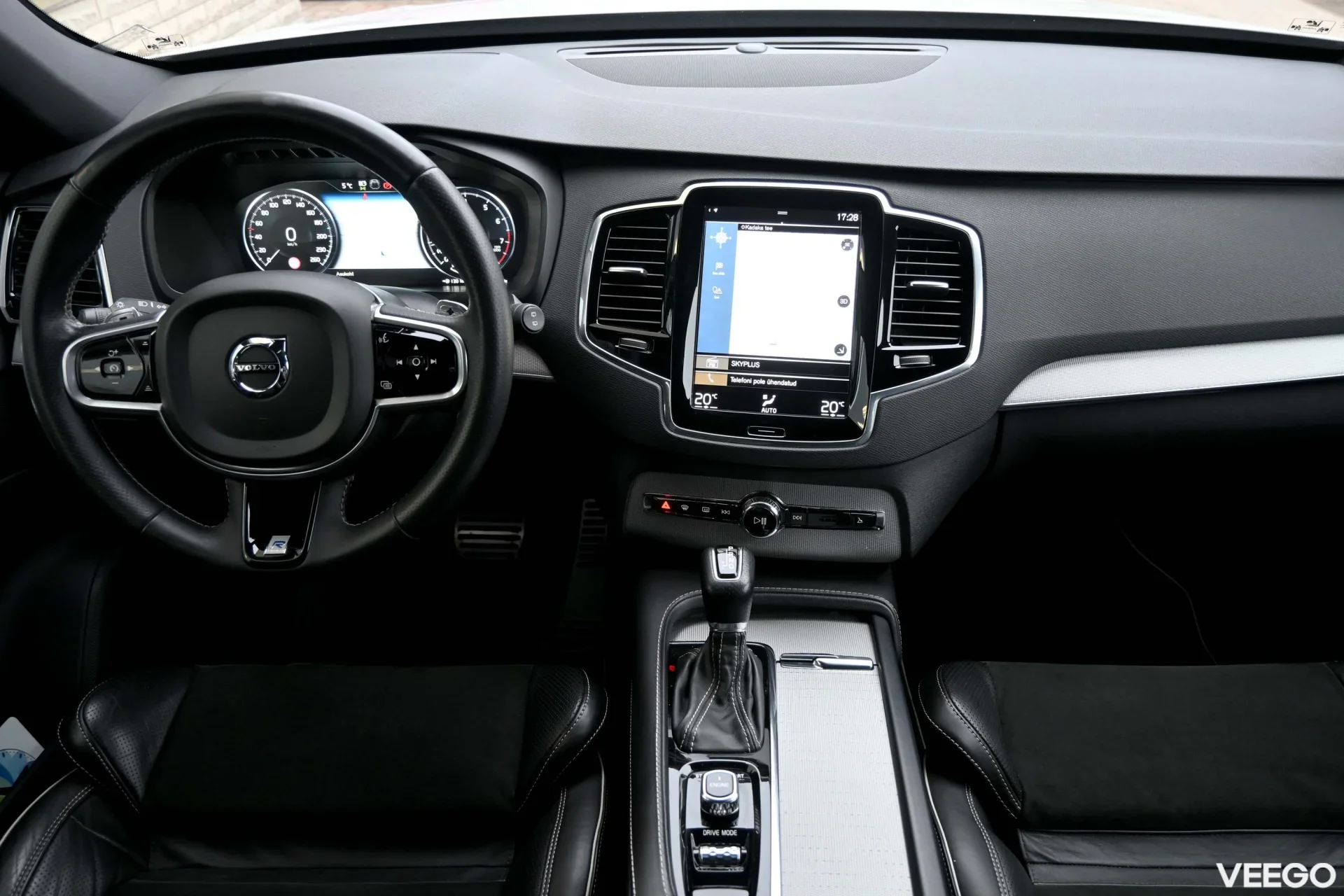 Volvo XC90 AWD R-DESIGN INTELLI SAFE 184kW