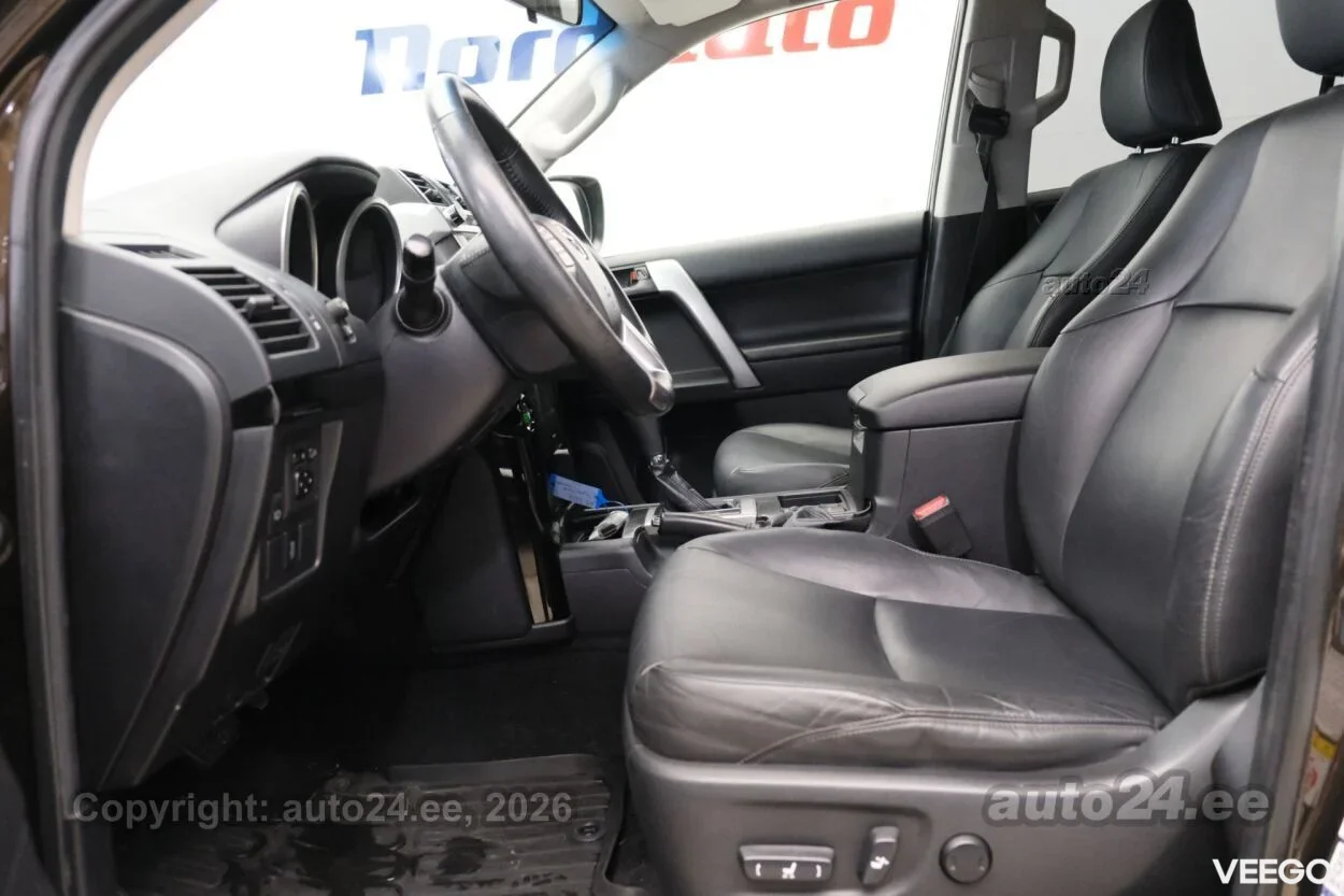 Toyota Land Cruiser Luxury 4WD N1 2.8 130kW