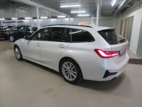 BMW 330 3.0 210kW thumbnail