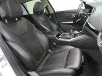 BMW 330 3.0 210kW thumbnail