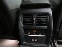 BMW 330 3.0 210kW thumbnail