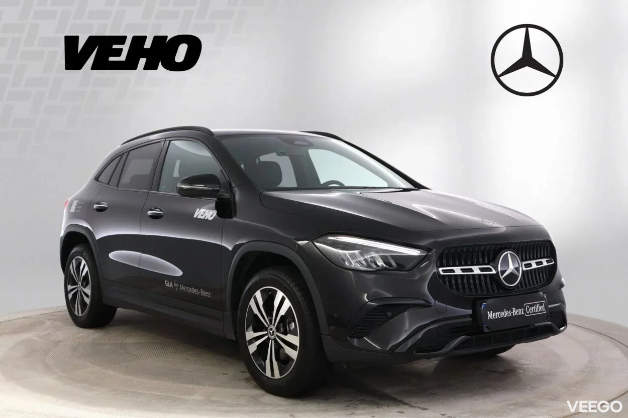 Mercedes-Benz GLA180 Progressive 1.3 100kW