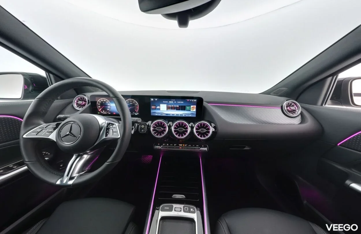 Mercedes-Benz GLA180 Progressive 1.3 100kW