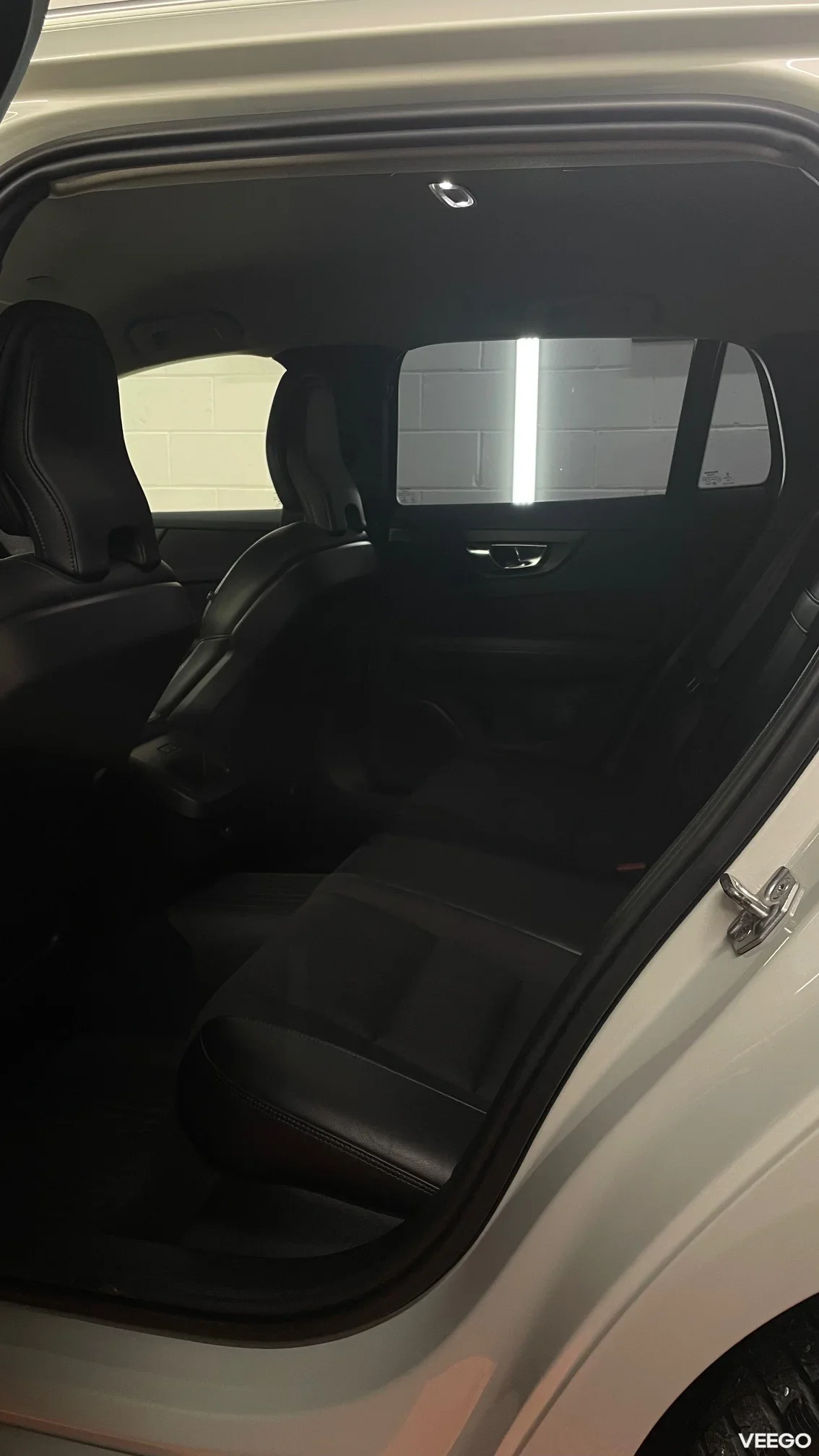 Volvo V60 Momentum Advanced SE 2.0 145kW