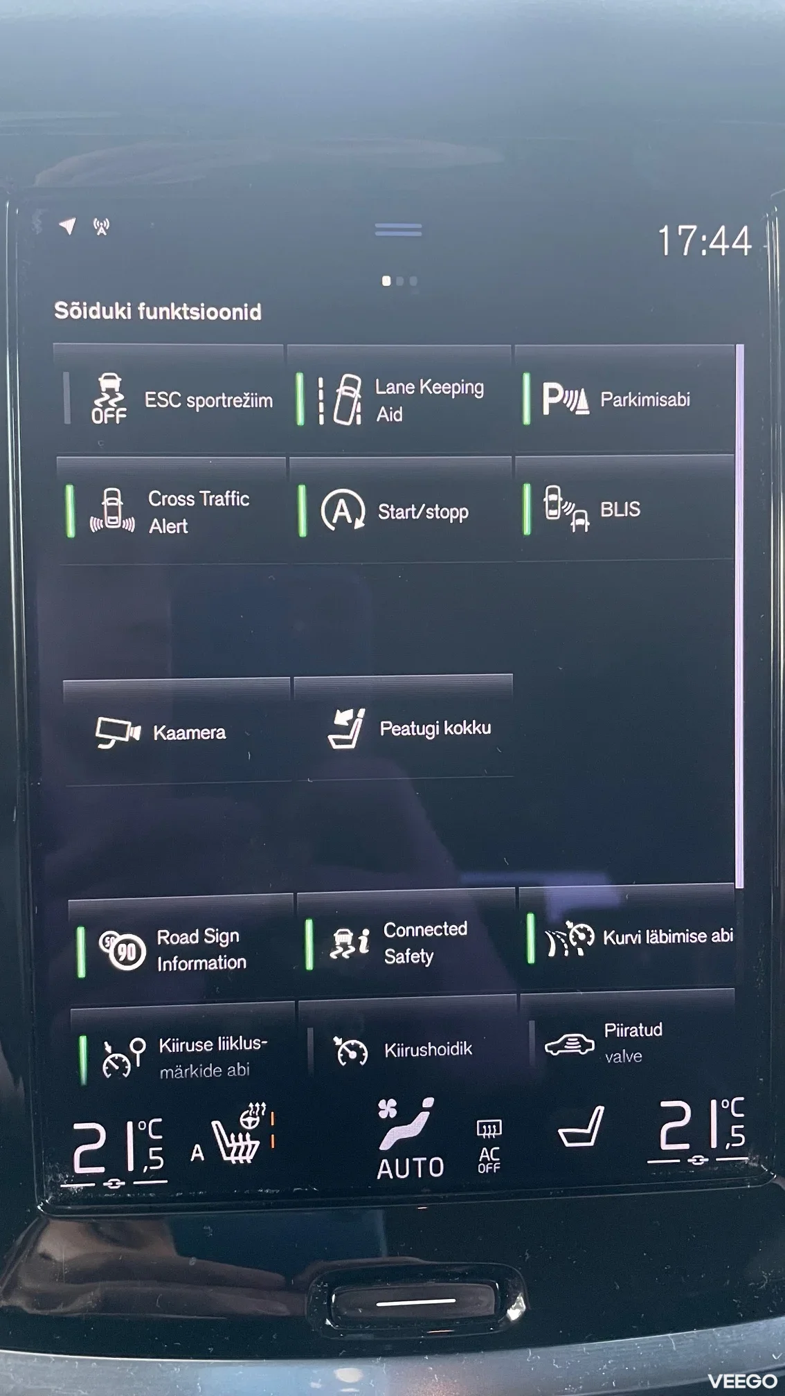 Volvo V60 Momentum Advanced SE 2.0 145kW