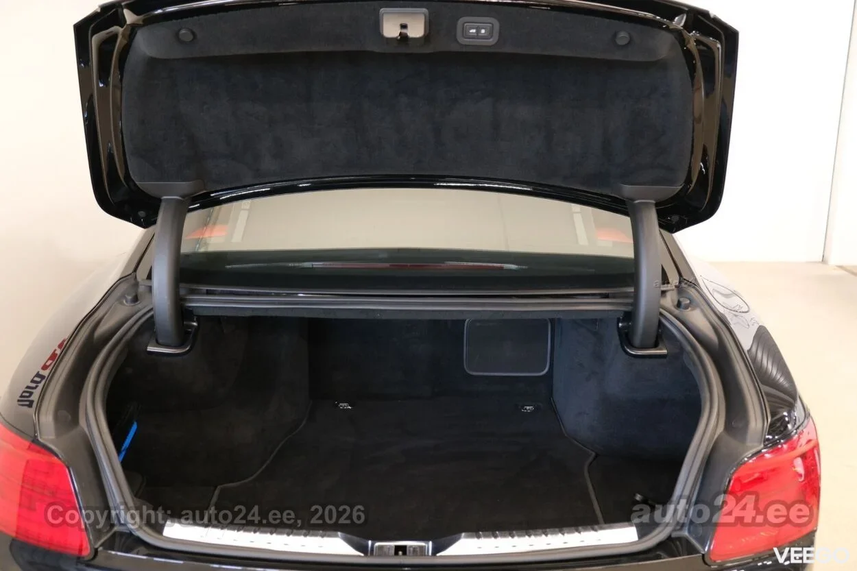 Bentley Flying Spur Hybrid 2.9 575kW