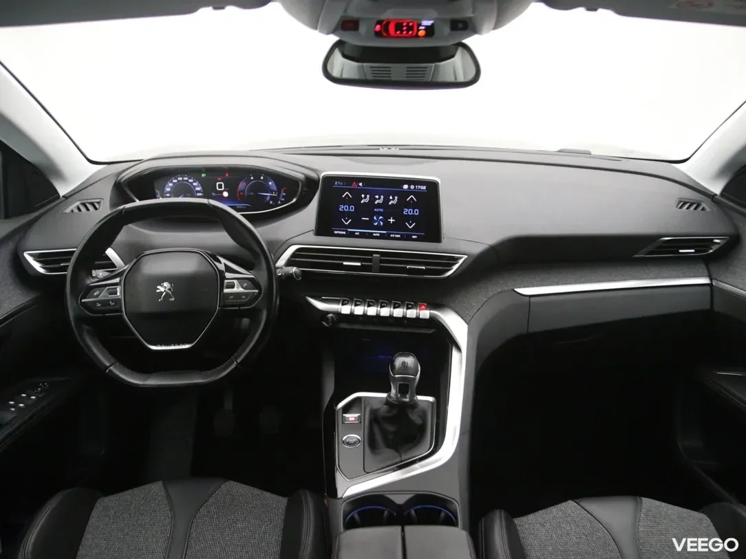 Peugeot 5008 1.5 96kW