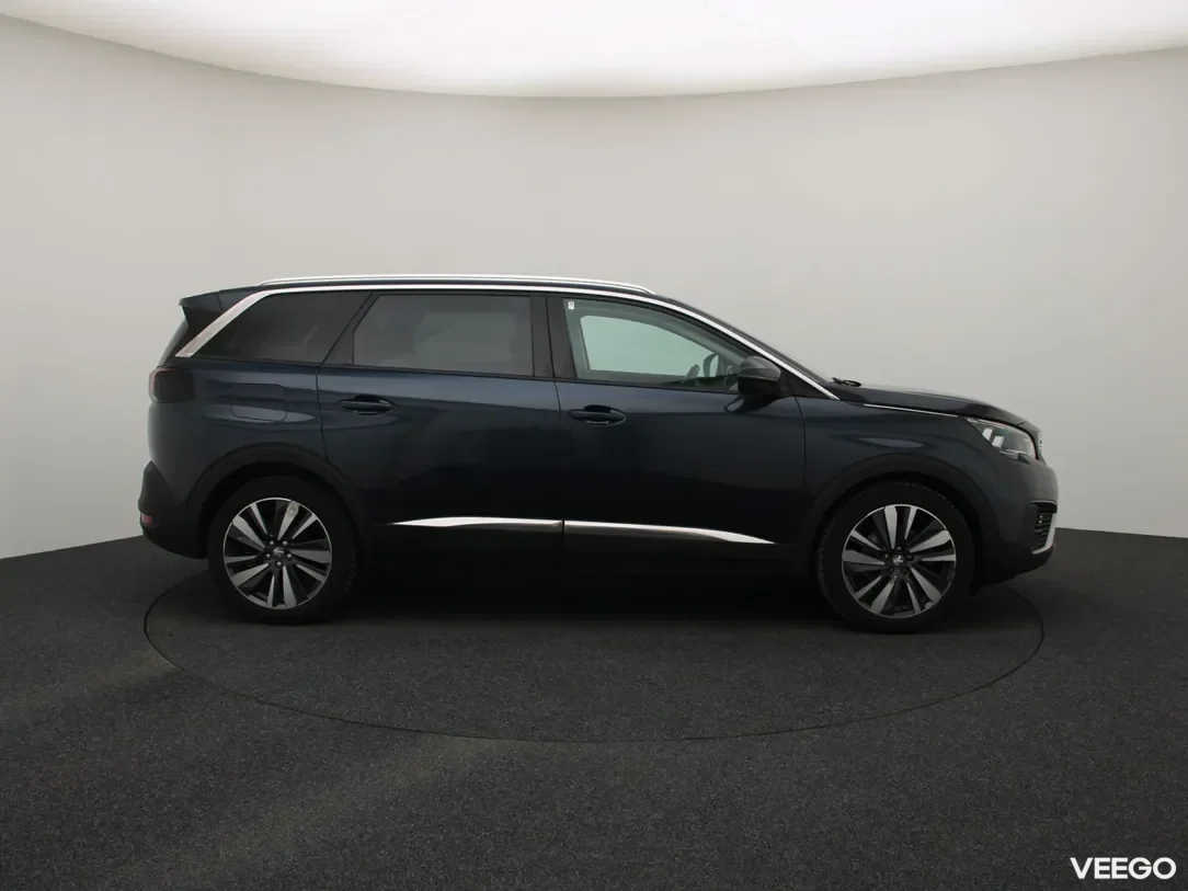 Peugeot 5008 1.5 96kW