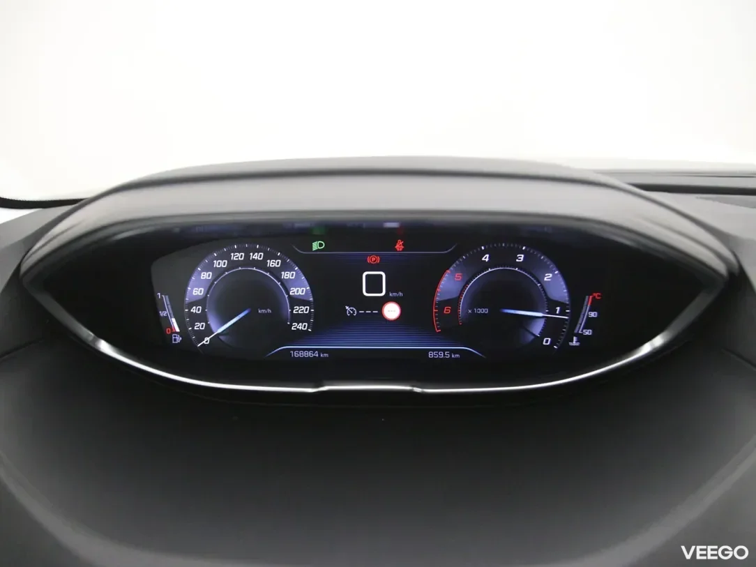 Peugeot 5008 1.5 96kW