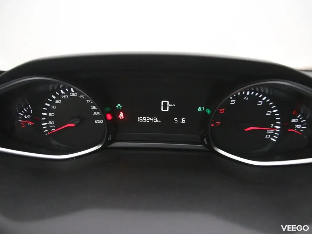 Peugeot 308 1.2 81kW