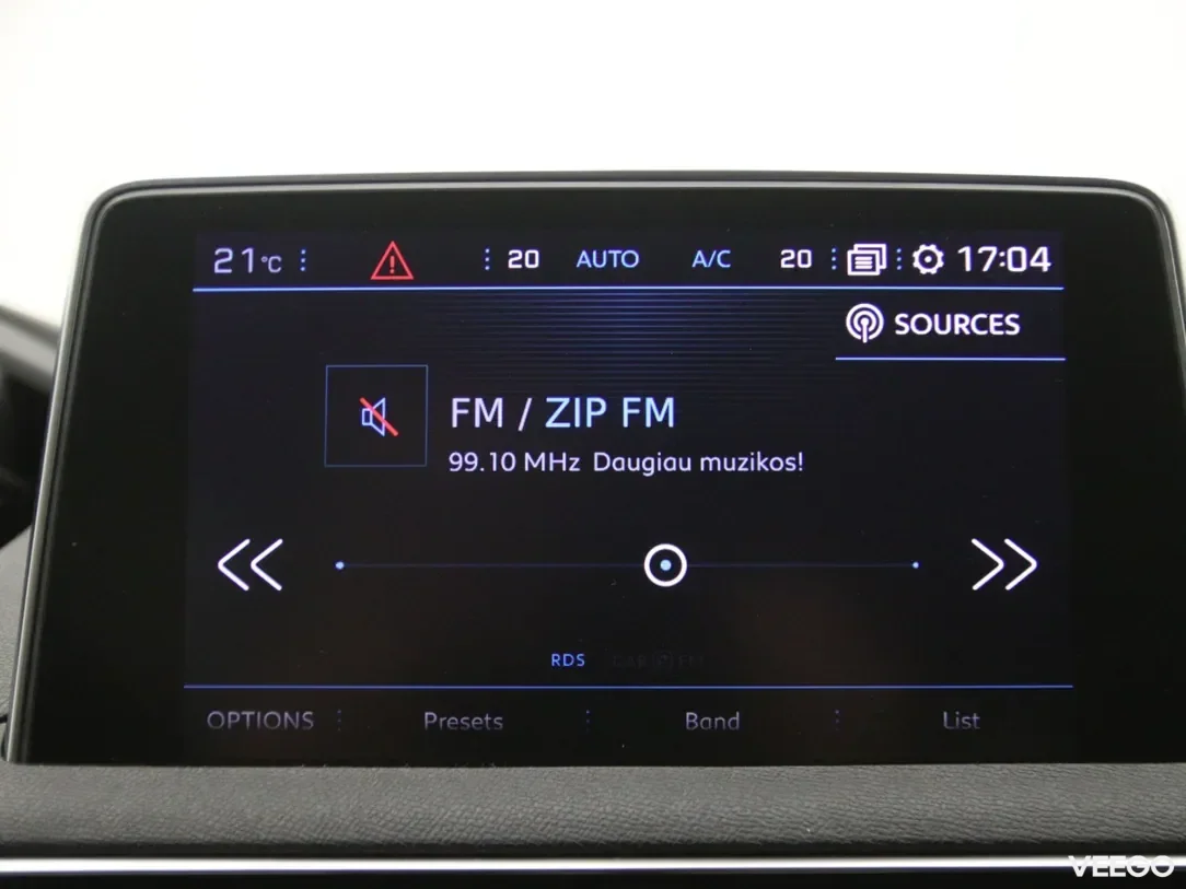 Peugeot 5008 1.5 96kW