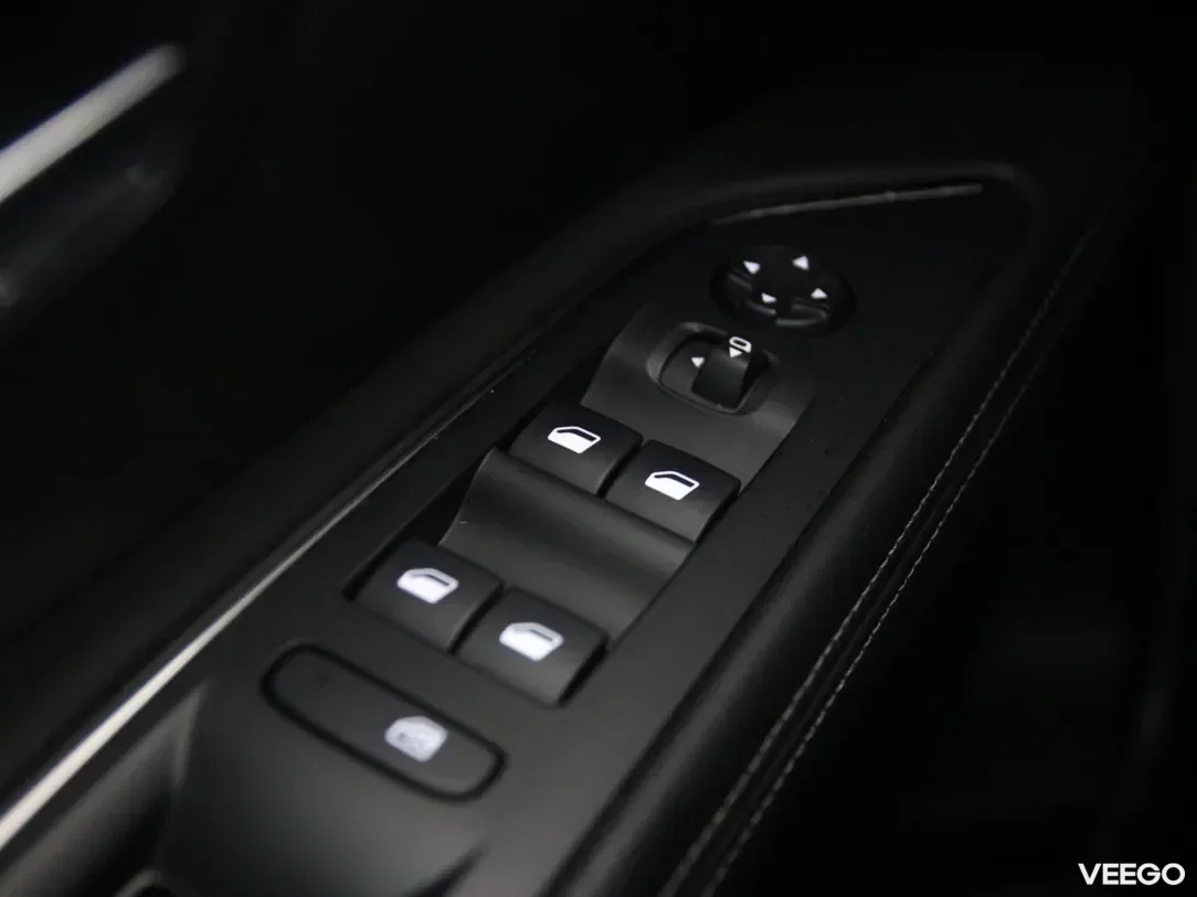 Peugeot 5008 1.5 96kW