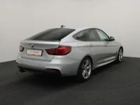 BMW 320 2 135kW thumbnail