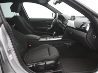 BMW 320 2 135kW thumbnail