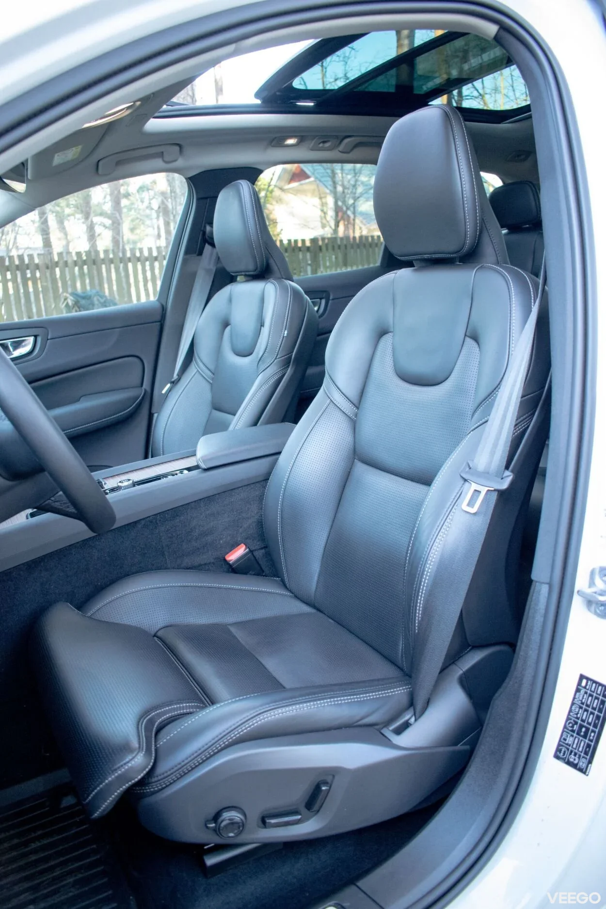 Volvo XC60 T8 Ultimate DARK Intelli PRO Xenium Wntr 2 335kW