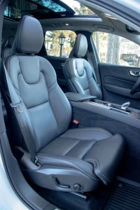 Volvo XC60 T8 Ultimate DARK Intelli PRO Xenium Wntr 2 335kW thumbnail