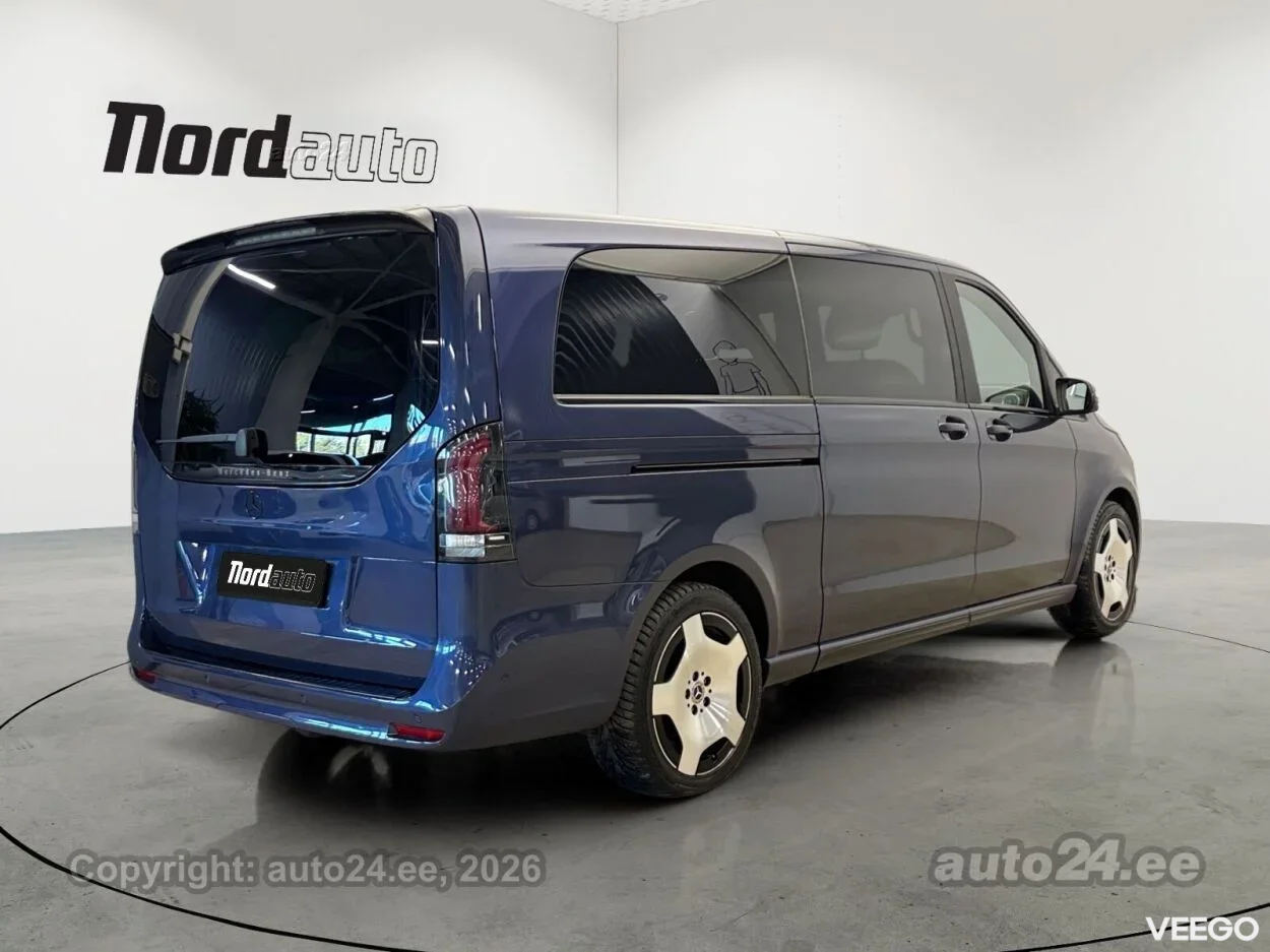 Mercedes-Benz V300 Exclusive Extra Long 4matic 2 174kW