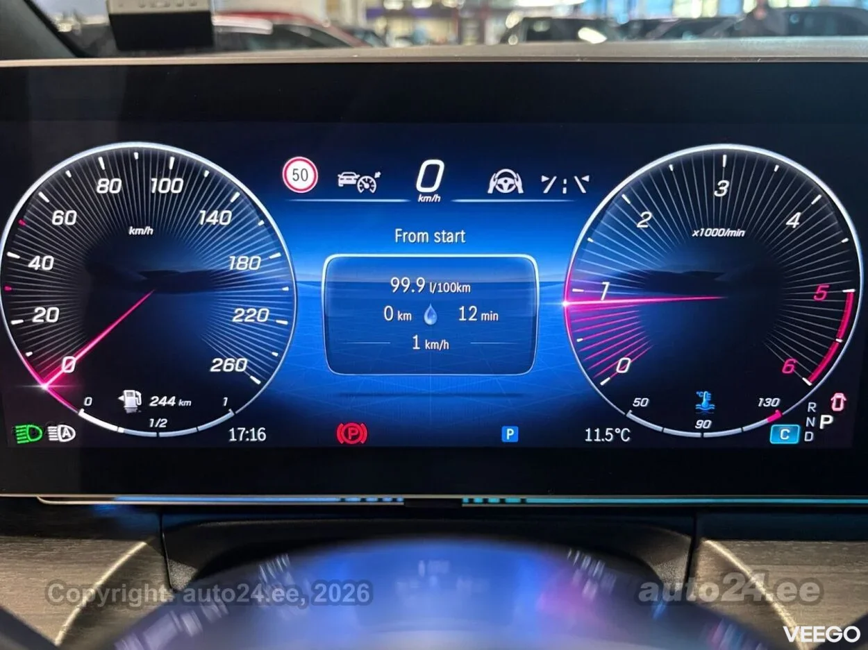 Mercedes-Benz V300 Exclusive Extra Long 4matic 2 174kW