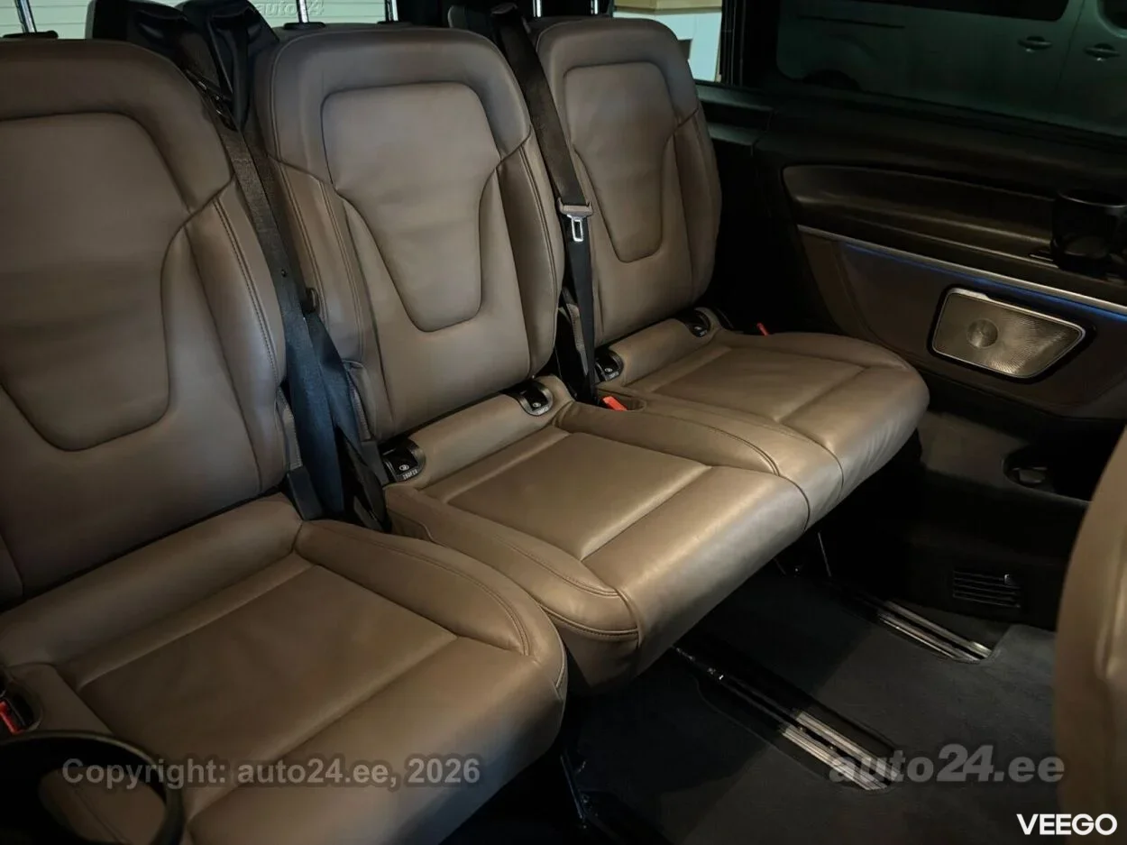 Mercedes-Benz V300 Exclusive Extra Long 4matic 2 174kW