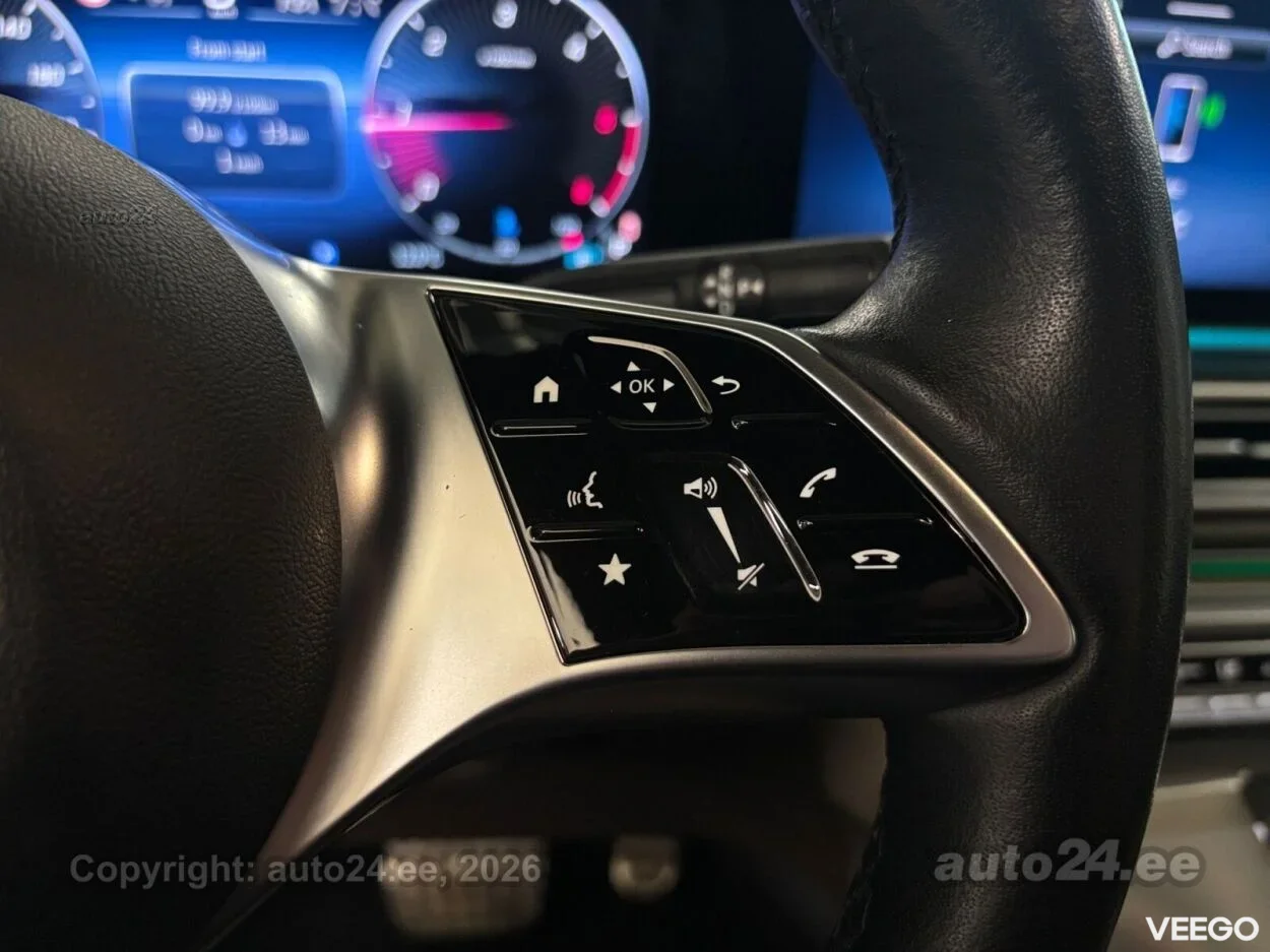 Mercedes-Benz V300 Exclusive Extra Long 4matic 2 174kW