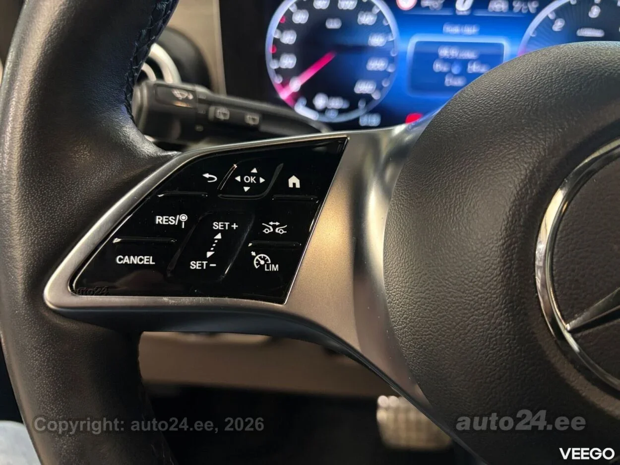 Mercedes-Benz V300 Exclusive Extra Long 4matic 2 174kW