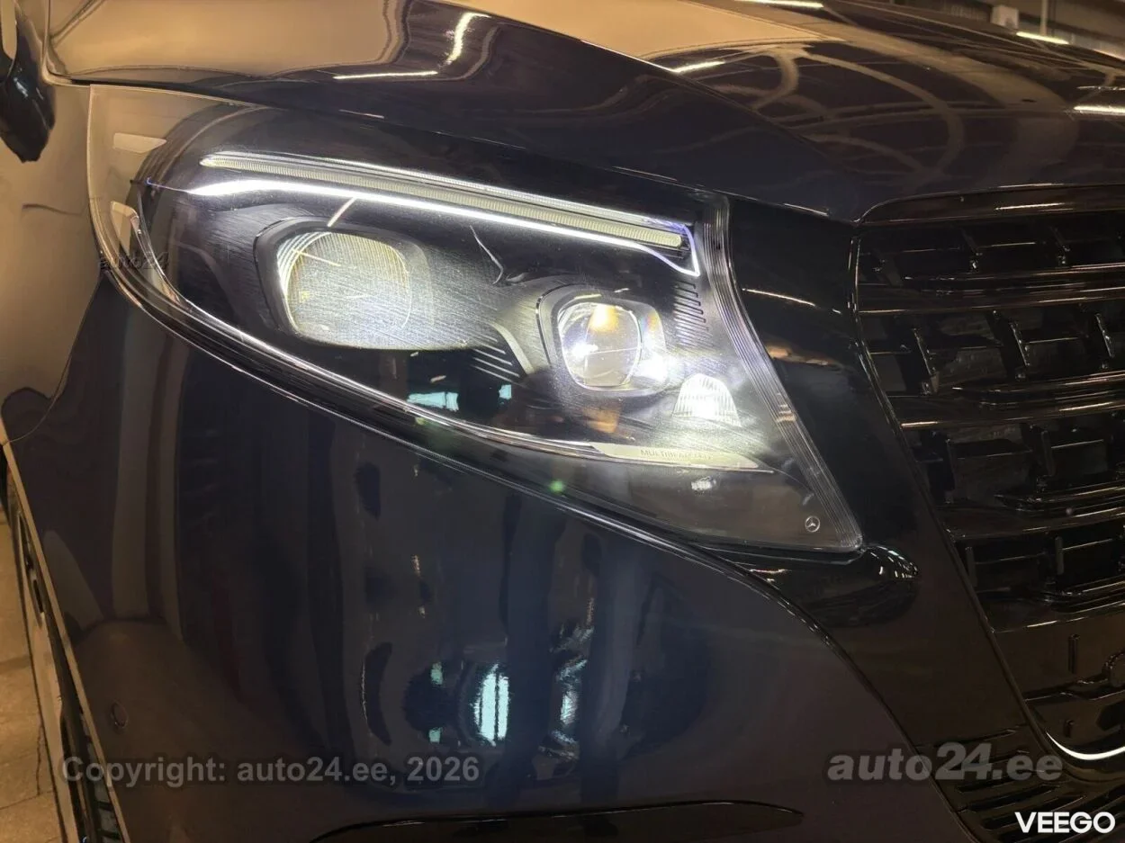 Mercedes-Benz V300 Exclusive Extra Long 4matic 2 174kW