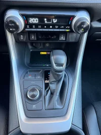 Toyota RAV4 131kW thumbnail