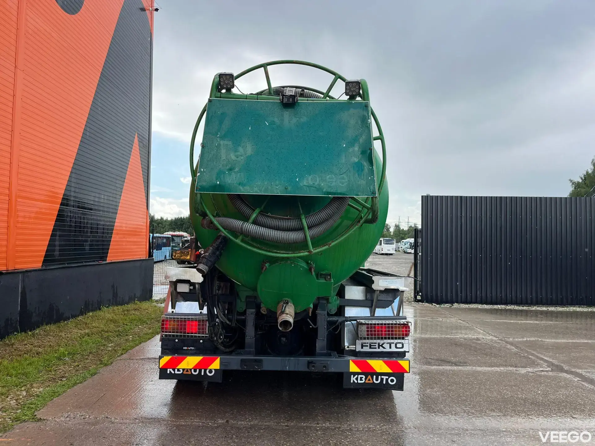Scania P94 TANK 9000 I + 1200 l / VACUUM Jurop PR150 / PRESSURE Pratissoli 150 bar / 102 l/min 162kW