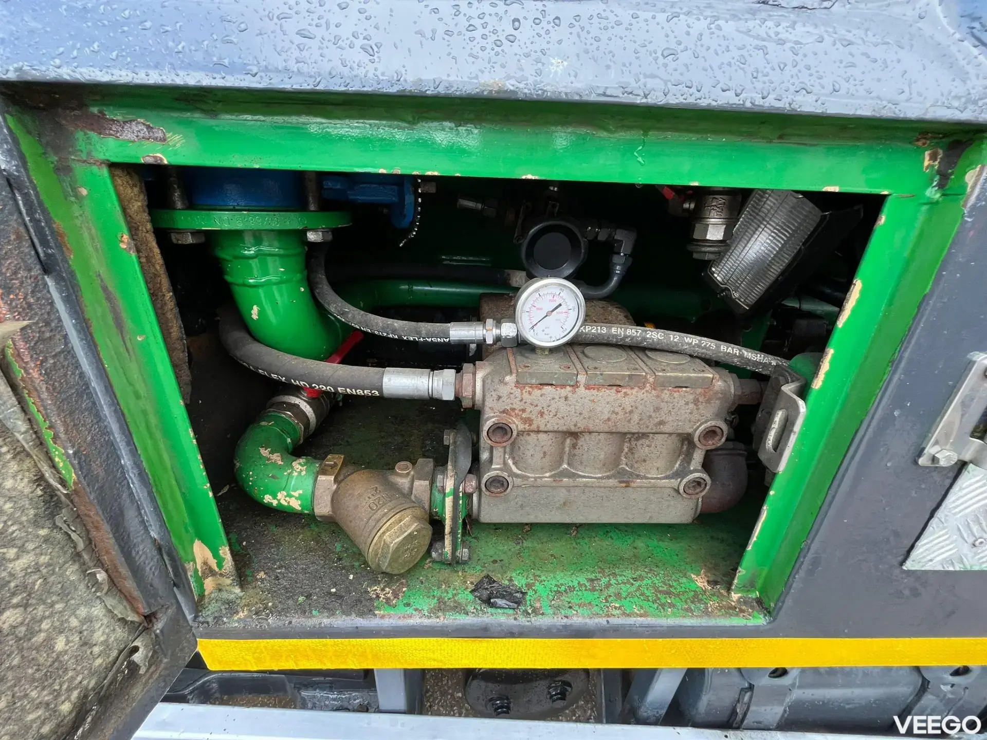 Scania P94 TANK 9000 I + 1200 l / VACUUM Jurop PR150 / PRESSURE Pratissoli 150 bar / 102 l/min 162kW