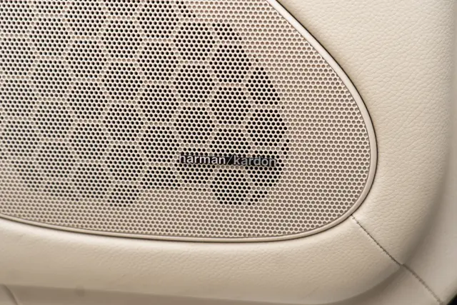 Image of Mercedes-Benz SL63 AMG 6.2 386kW