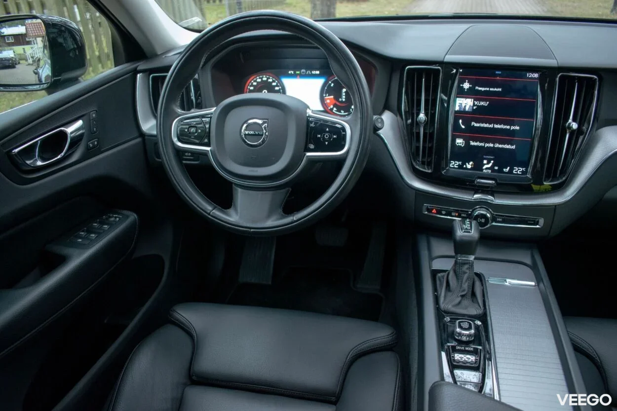 Volvo XC60 AWD Inscription Intelli Safe PRO Sky 2 173kW