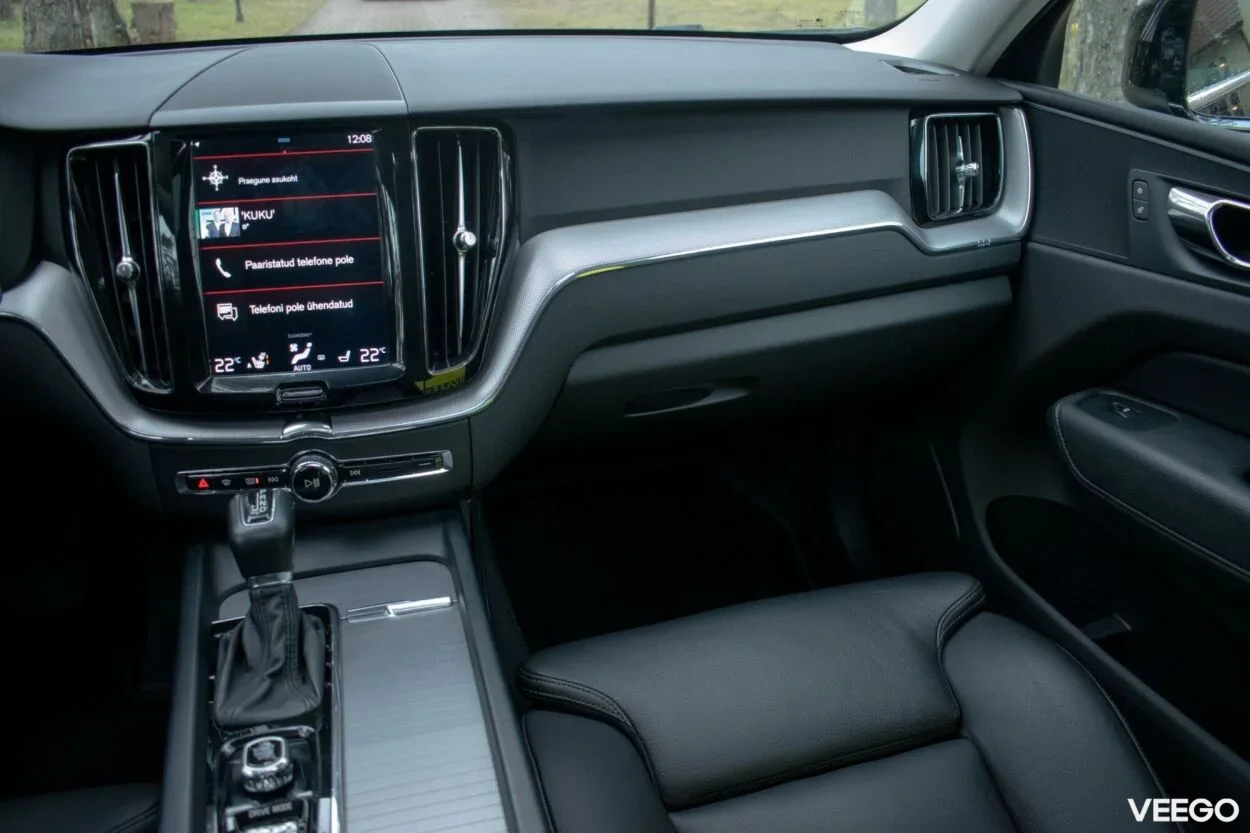 Volvo XC60 AWD Inscription Intelli Safe PRO Sky 2 173kW