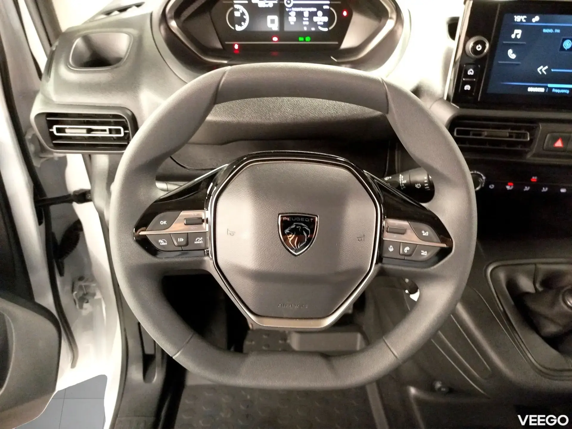 Peugeot Partner L2 2.4t PureTech 110 81kW