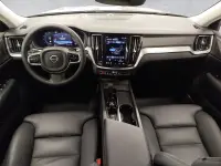 Volvo V60 Cross Country B4 AWD 2.0 2 145kW thumbnail