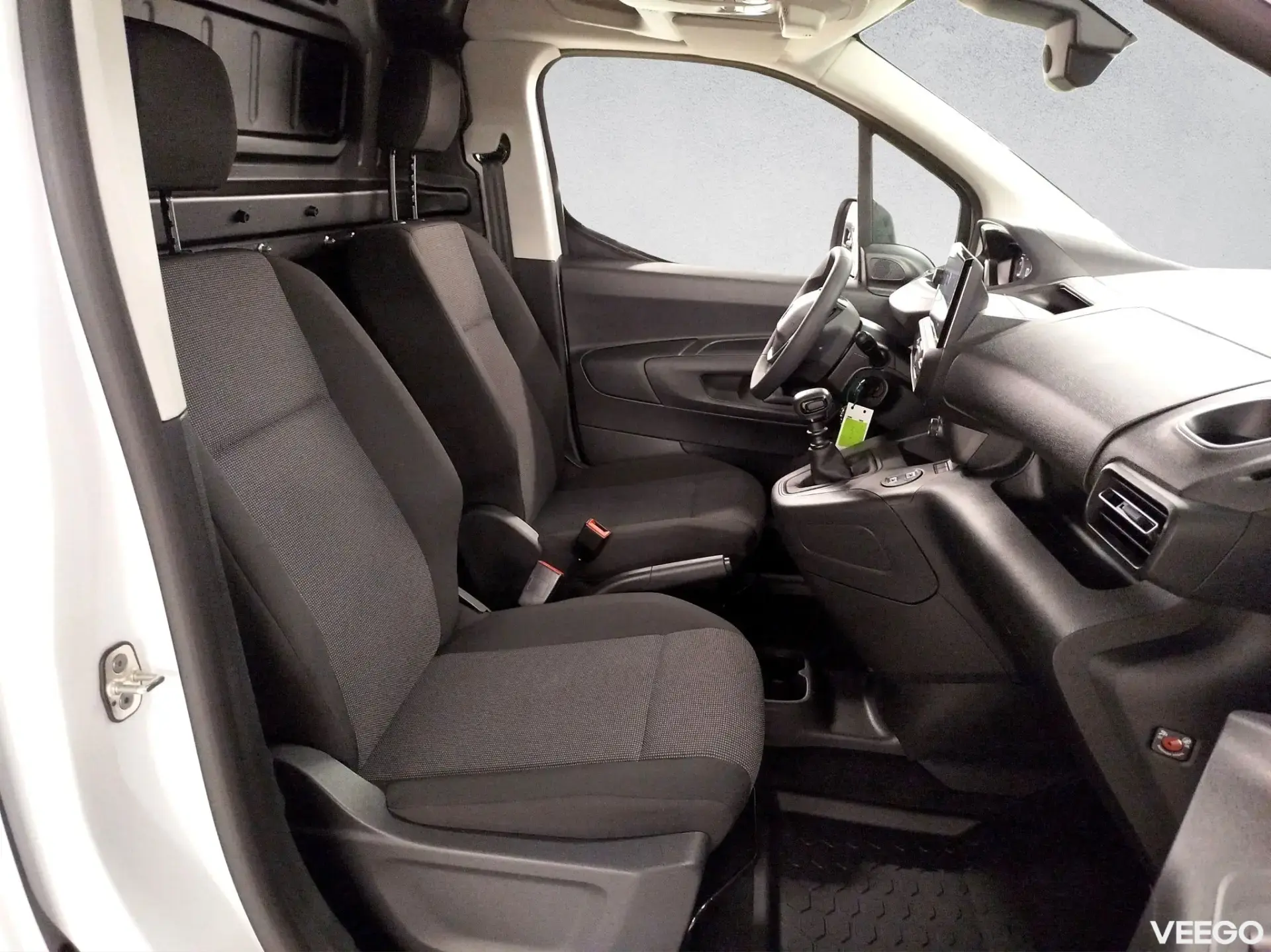 Peugeot Partner L2 2.4t PureTech 110 81kW