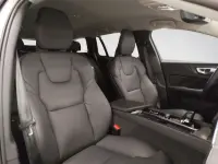 Volvo V60 Cross Country B4 AWD 2.0 2 145kW thumbnail