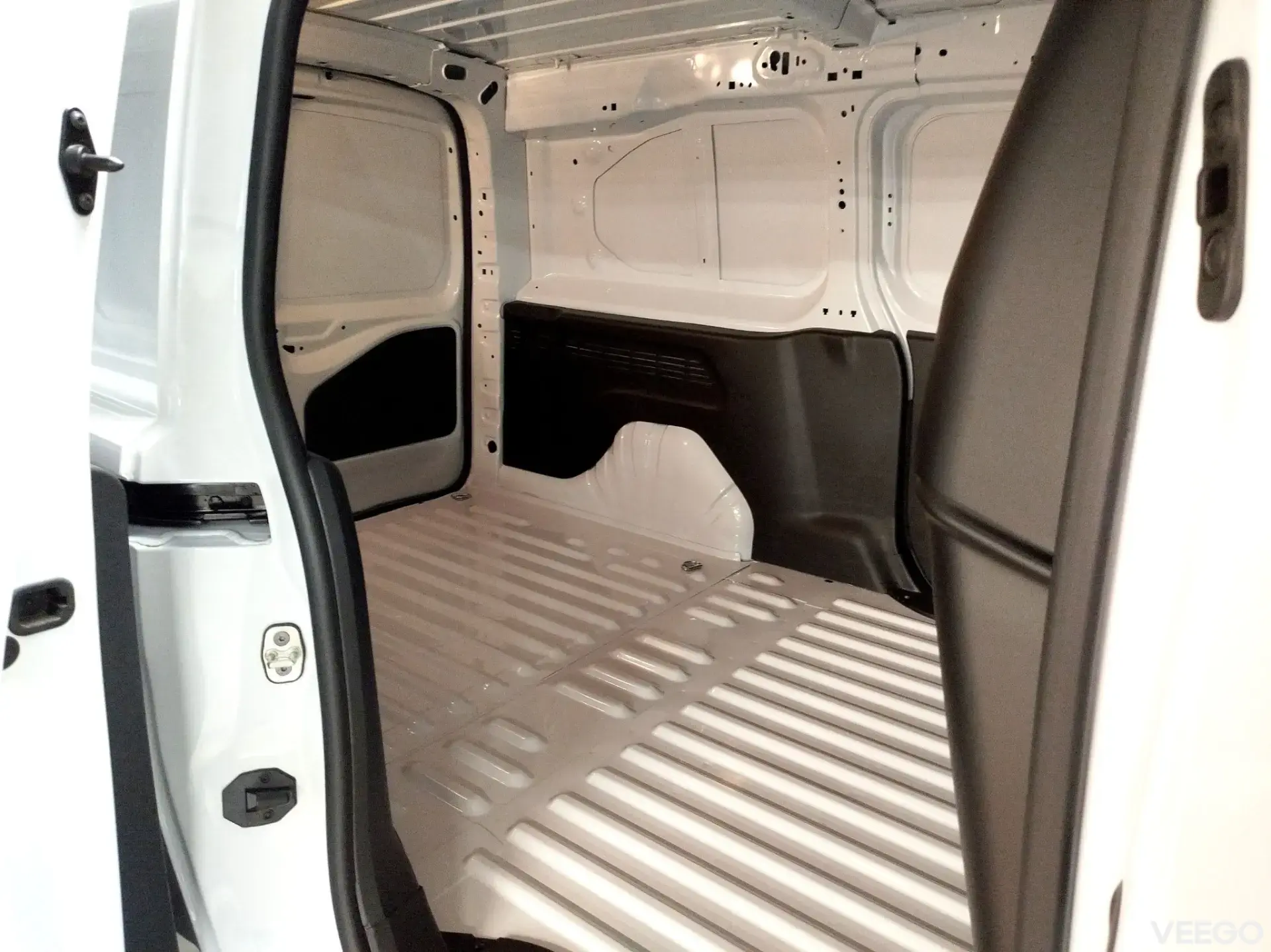 Peugeot Partner L2 2.4t PureTech 110 81kW