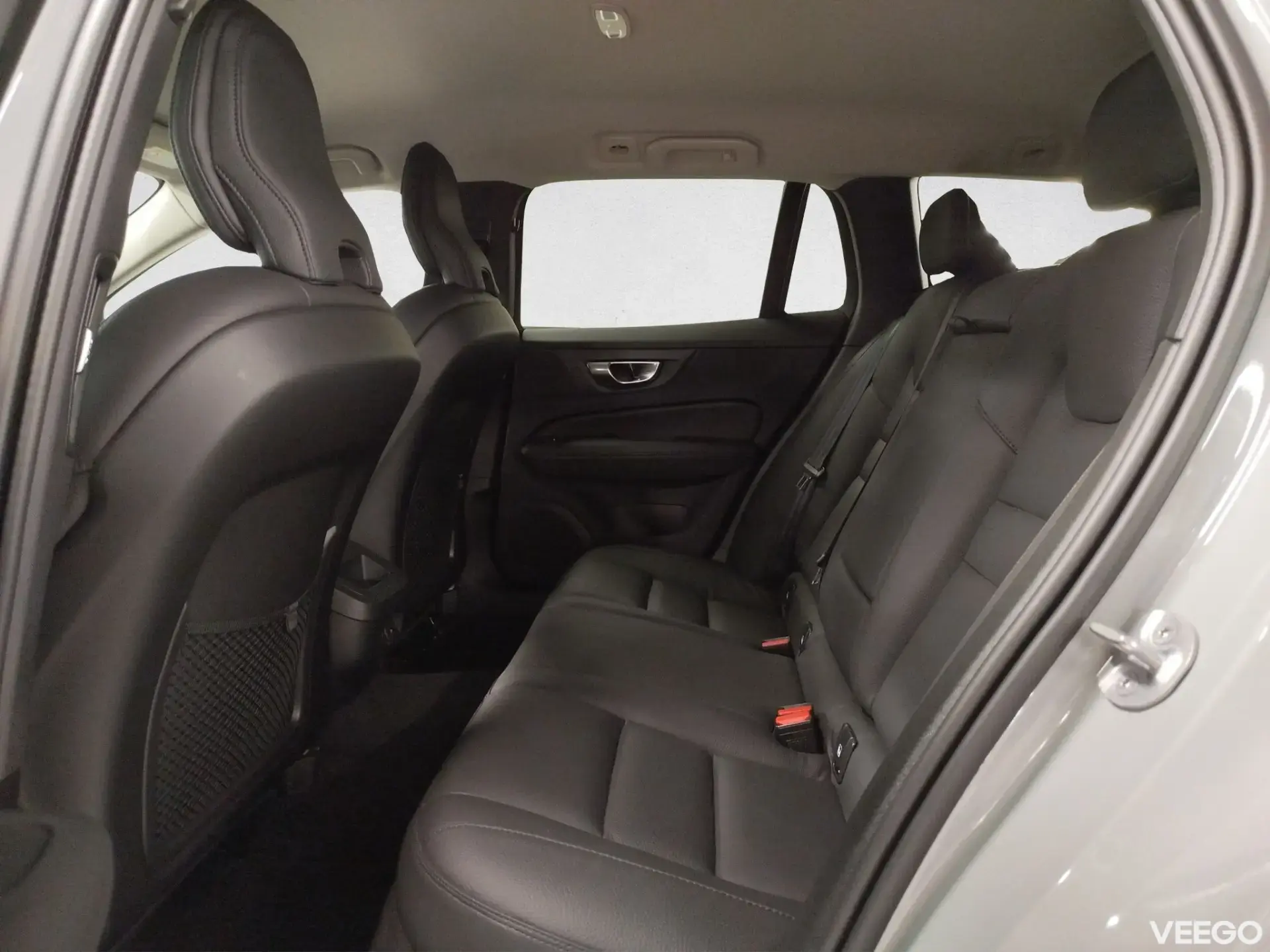 Volvo V60 Cross Country B4 AWD 2.0 2 145kW