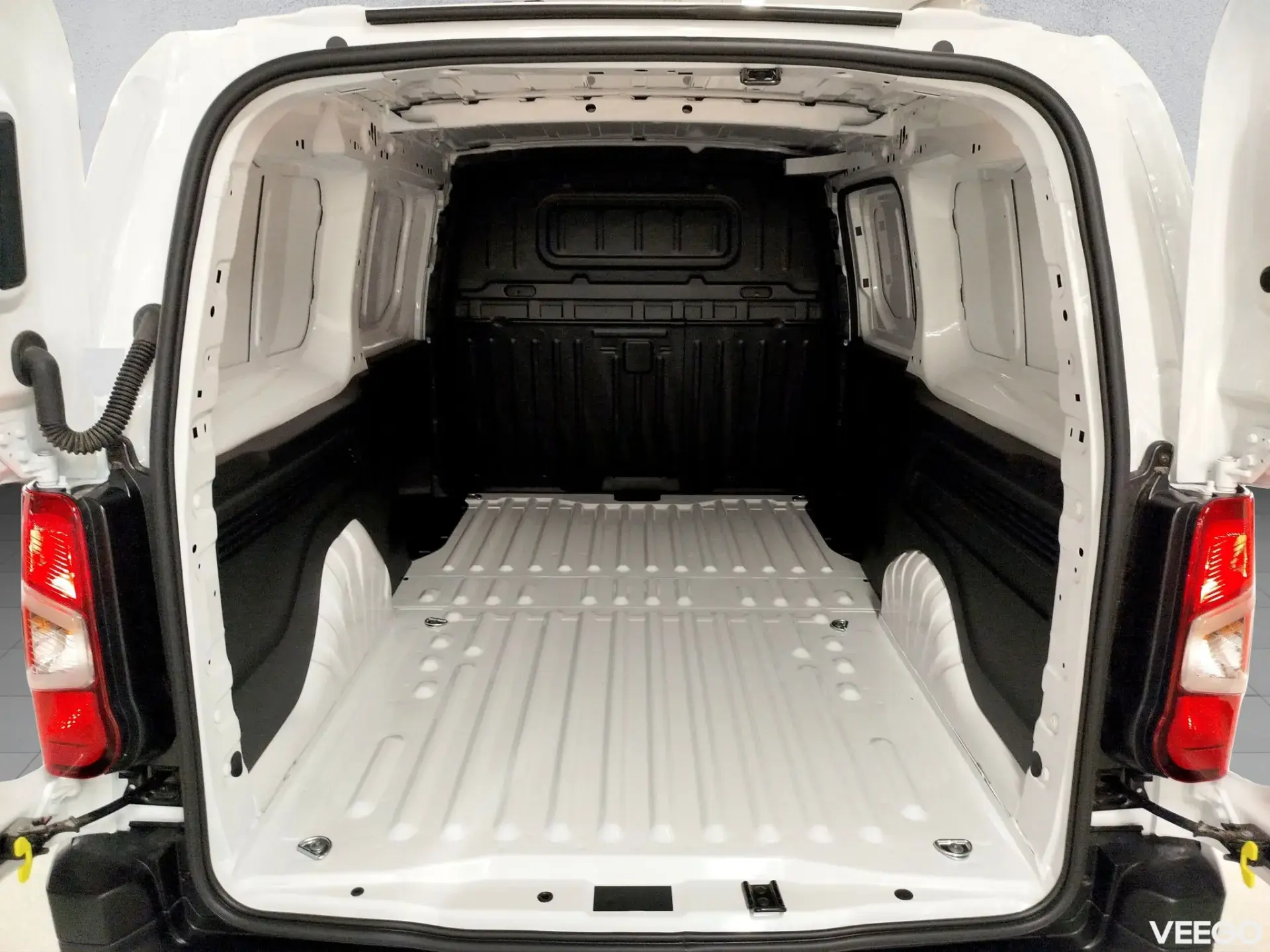 Peugeot Partner L2 2.4t PureTech 110 81kW